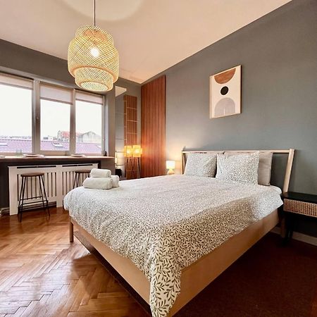 Woodie Studio With Premium Comfort By Piata Unirii Bucarest Esterno foto