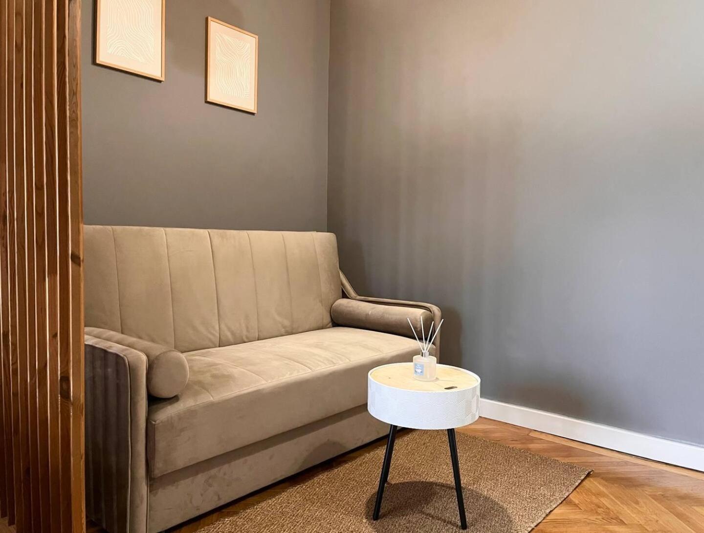 Woodie Studio With Premium Comfort By Piata Unirii Bucarest Esterno foto